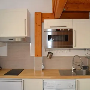Aoustin Apartment